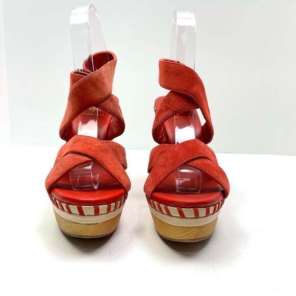 VC Signature | Lene Vince Camuto Red Leather Ankle Strap Block Wedge Sandals - Picture 3 of 12